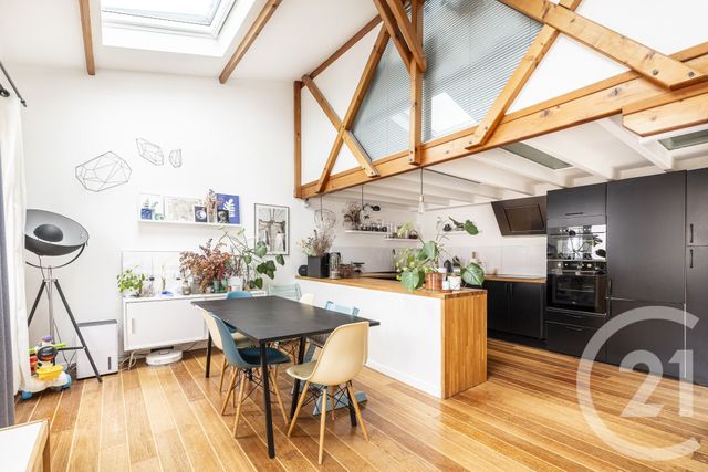 Afficher la photo en grand Appartement F3 à vendre - 3 pièces - 79.0 m2 - PARIS - 75011 - ILE-DE-FRANCE - Century 21 Chorus Saint-Antoine