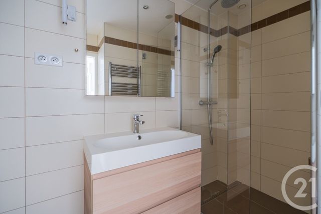 Appartement F1 à vendre - 1 pièce - 30.5 m2 - PARIS - 75011 - ILE-DE-FRANCE - Century 21 Chorus Saint-Antoine