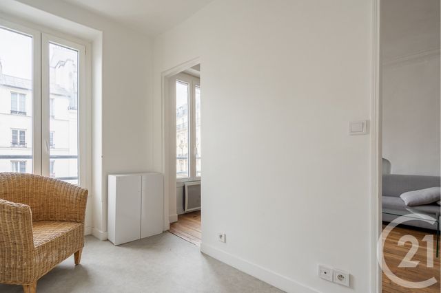 Appartement F3 à vendre - 3 pièces - 52.02 m2 - PARIS - 75011 - ILE-DE-FRANCE - Century 21 Chorus Saint-Antoine