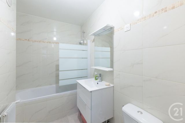 Appartement à vendre - 5 pièces - 100.0 m2 - PARIS - 75012 - ILE-DE-FRANCE - Century 21 Chorus Saint-Antoine