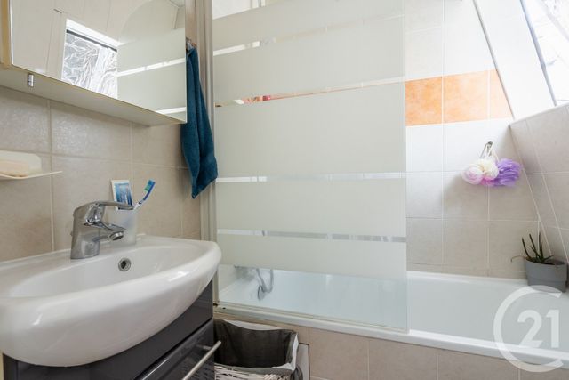 Appartement Studio à vendre - 1 pièce - 16.0 m2 - PARIS - 75011 - ILE-DE-FRANCE - Century 21 Chorus Saint-Antoine