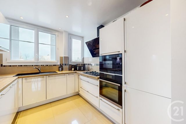 Appartement F5 à vendre - 5 pièces - 108.5 m2 - MAISONS LAFFITTE - 78 - ILE-DE-FRANCE - Century 21 Chorus Saint-Antoine