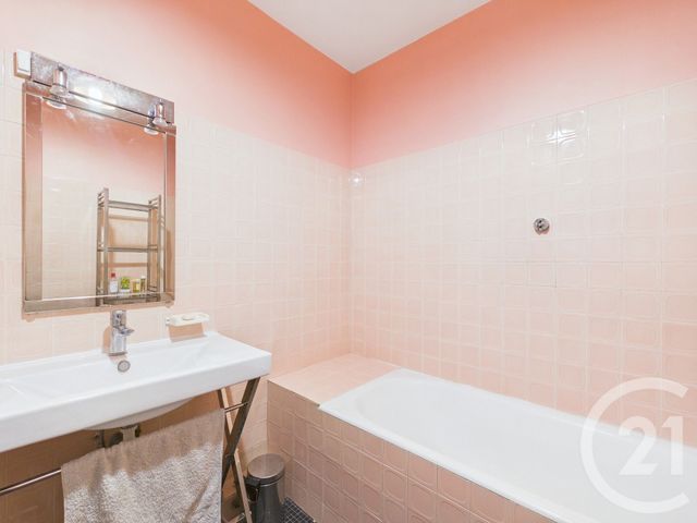 Appartement F4 à vendre - 4 pièces - 98.0 m2 - PARIS - 75012 - ILE-DE-FRANCE - Century 21 Chorus Saint-Antoine