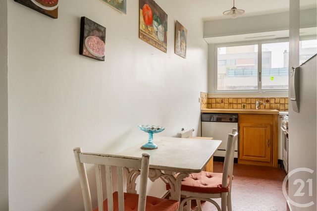 Appartement F3 à vendre - 3 pièces - 79.0 m2 - PARIS - 75011 - ILE-DE-FRANCE - Century 21 Chorus Saint-Antoine