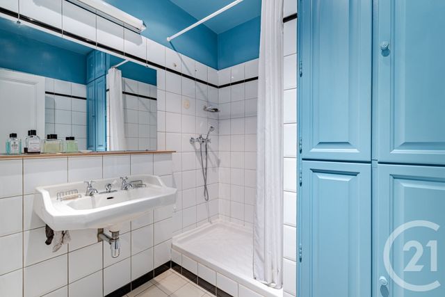 Appartement F3 à vendre - 3 pièces - 64.7 m2 - PARIS - 75011 - ILE-DE-FRANCE - Century 21 Chorus Saint-Antoine