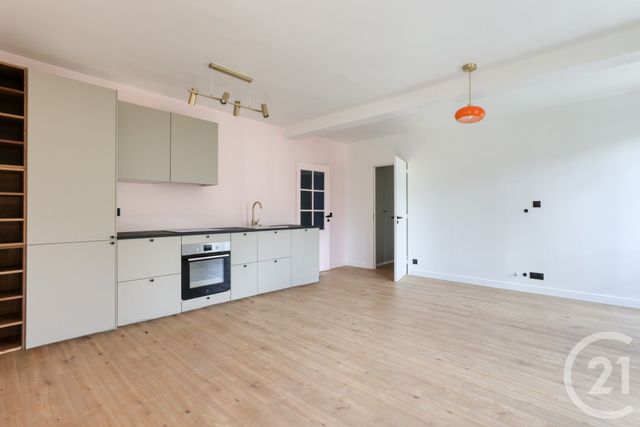 Appartement F2 bis à vendre - 3 pièces - 51.0 m2 - PARIS - 75011 - ILE-DE-FRANCE - Century 21 Chorus Saint-Antoine