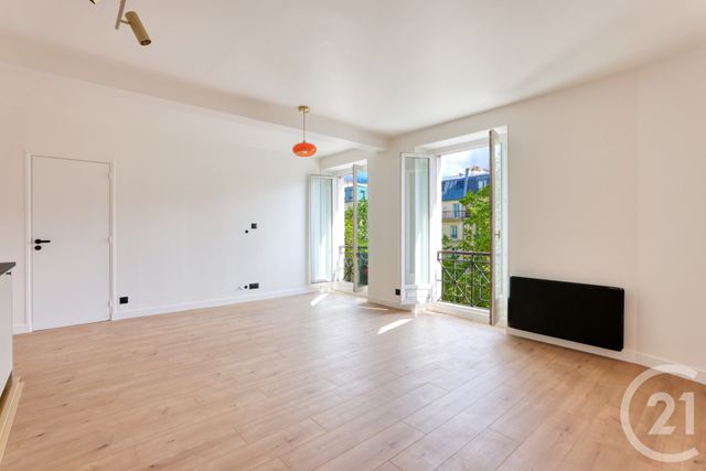 Appartement F2 bis à vendre - 3 pièces - 51.0 m2 - PARIS - 75011 - ILE-DE-FRANCE - Century 21 Chorus Saint-Antoine