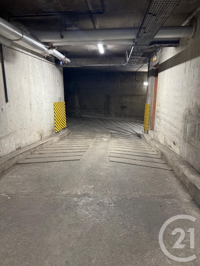 parking à vendre - 11.0 m2 - PARIS - 75020 - ILE-DE-FRANCE - Century 21 Chorus Saint-Antoine