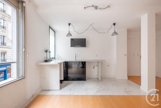Appartement F3 à vendre - 3 pièces - 71.24 m2 - PARIS - 75011 - ILE-DE-FRANCE - Century 21 Chorus Saint-Antoine