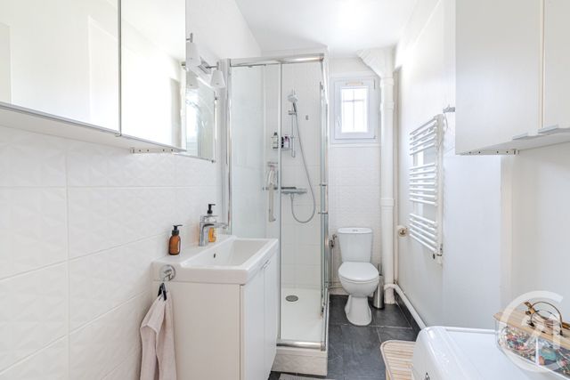 Appartement F2 bis à vendre - 3 pièces - 47.0 m2 - PARIS - 75011 - ILE-DE-FRANCE - Century 21 Chorus Saint-Antoine