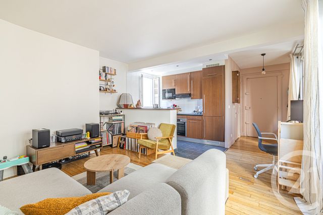 Appartement F2 bis à vendre - 3 pièces - 47.0 m2 - PARIS - 75011 - ILE-DE-FRANCE - Century 21 Chorus Saint-Antoine