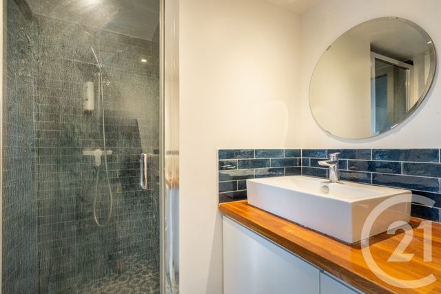 Appartement F3 bis à vendre - 3 pièces - 69.0 m2 - PARIS - 75011 - ILE-DE-FRANCE - Century 21 Chorus Saint-Antoine