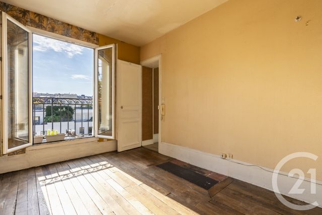 Appartement T4 à vendre - 4 pièces - 55.5 m2 - PARIS - 75011 - ILE-DE-FRANCE - Century 21 Chorus Saint-Antoine