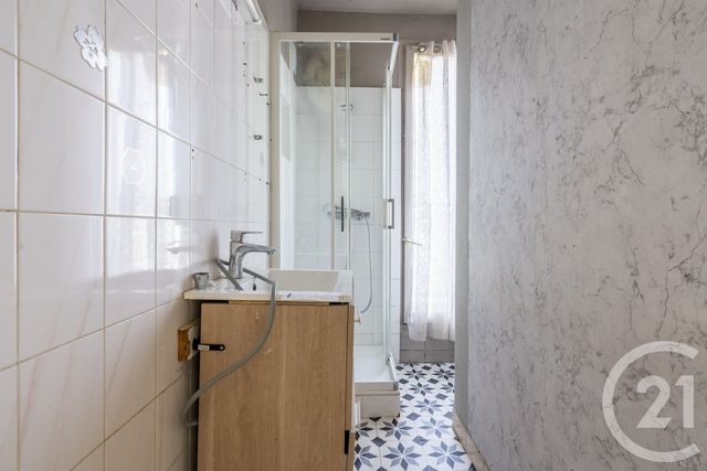 Appartement T4 à vendre - 4 pièces - 55.5 m2 - PARIS - 75011 - ILE-DE-FRANCE - Century 21 Chorus Saint-Antoine