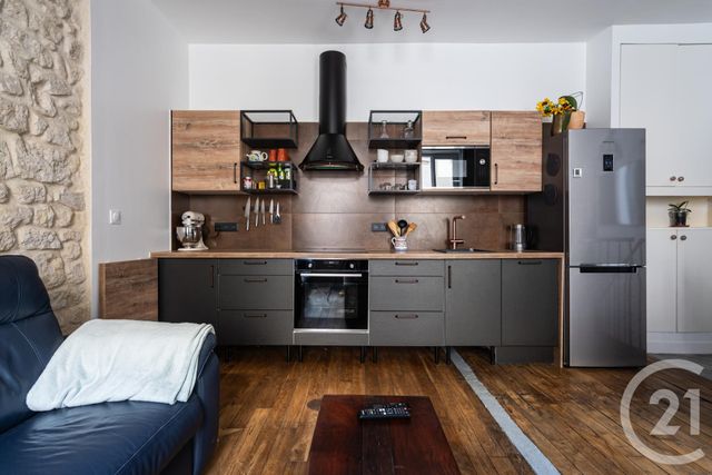 Appartement F2 à vendre - 2 pièces - 40.43 m2 - PARIS - 75011 - ILE-DE-FRANCE - Century 21 Chorus Saint-Antoine