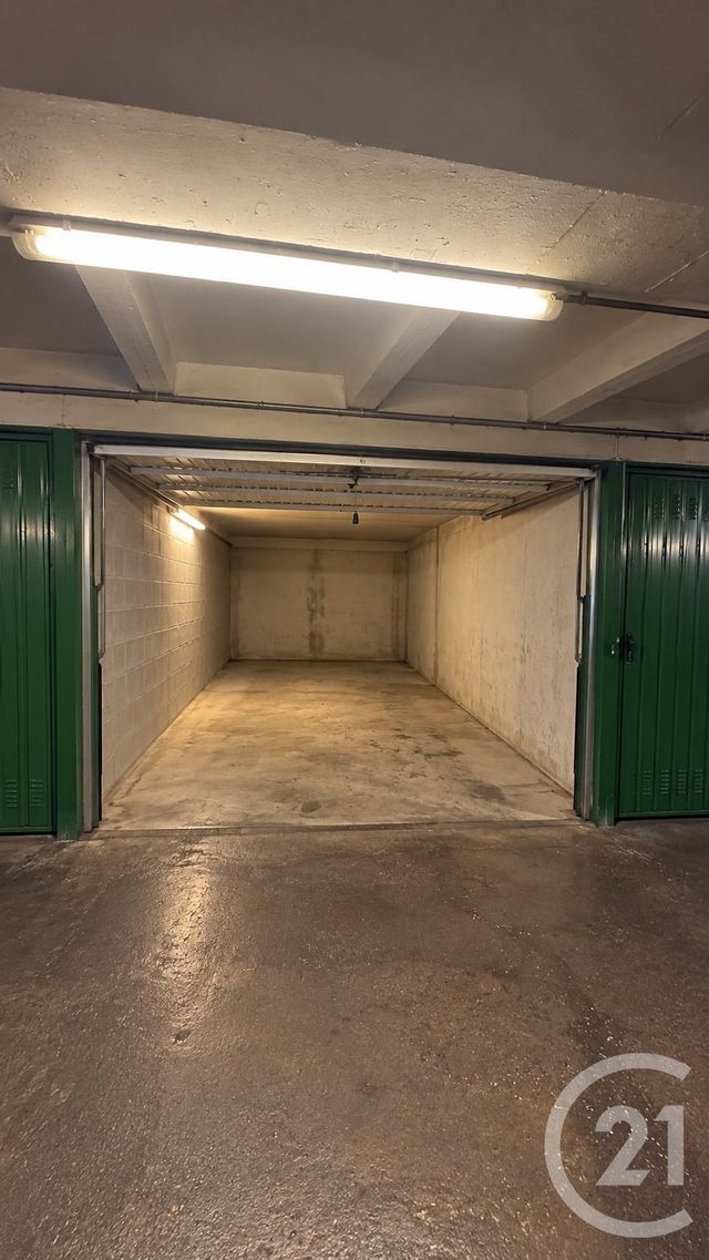parking - PARIS - 75011