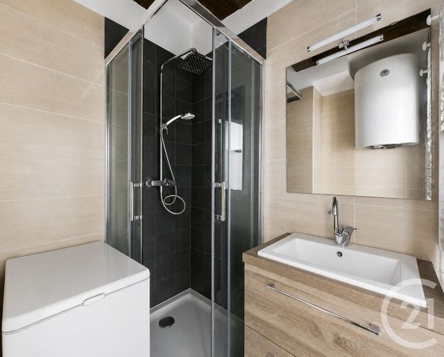 Appartement F2 à vendre - 2 pièces - 37.38 m2 - PARIS - 75011 - ILE-DE-FRANCE - Century 21 Chorus Saint-Antoine