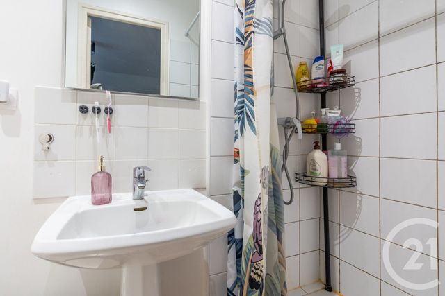 Appartement F2 à vendre - 2 pièces - 26.41 m2 - PARIS - 75012 - ILE-DE-FRANCE - Century 21 Chorus Saint-Antoine