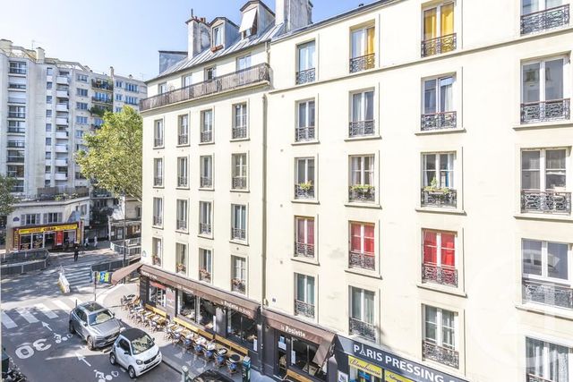 Studio à vendre - 1 pièce - 25.61 m2 - PARIS - 75011 - ILE-DE-FRANCE - Century 21 Chorus Saint-Antoine
