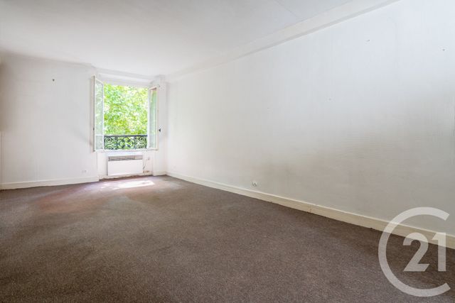 Afficher la photo en grand Appartement Studio à vendre - 1 pièce - 25.5 m2 - PARIS - 75011 - ILE-DE-FRANCE - Century 21 Chorus Saint-Antoine